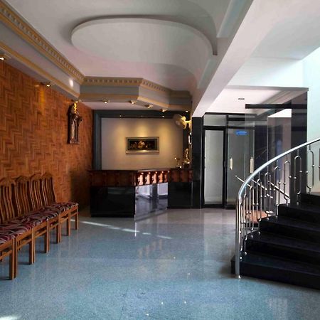 Hotel Chithra Kânyâkumârî Extérieur photo