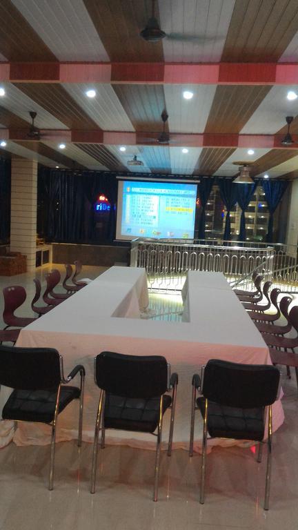 Hotel Chithra Kânyâkumârî Extérieur photo