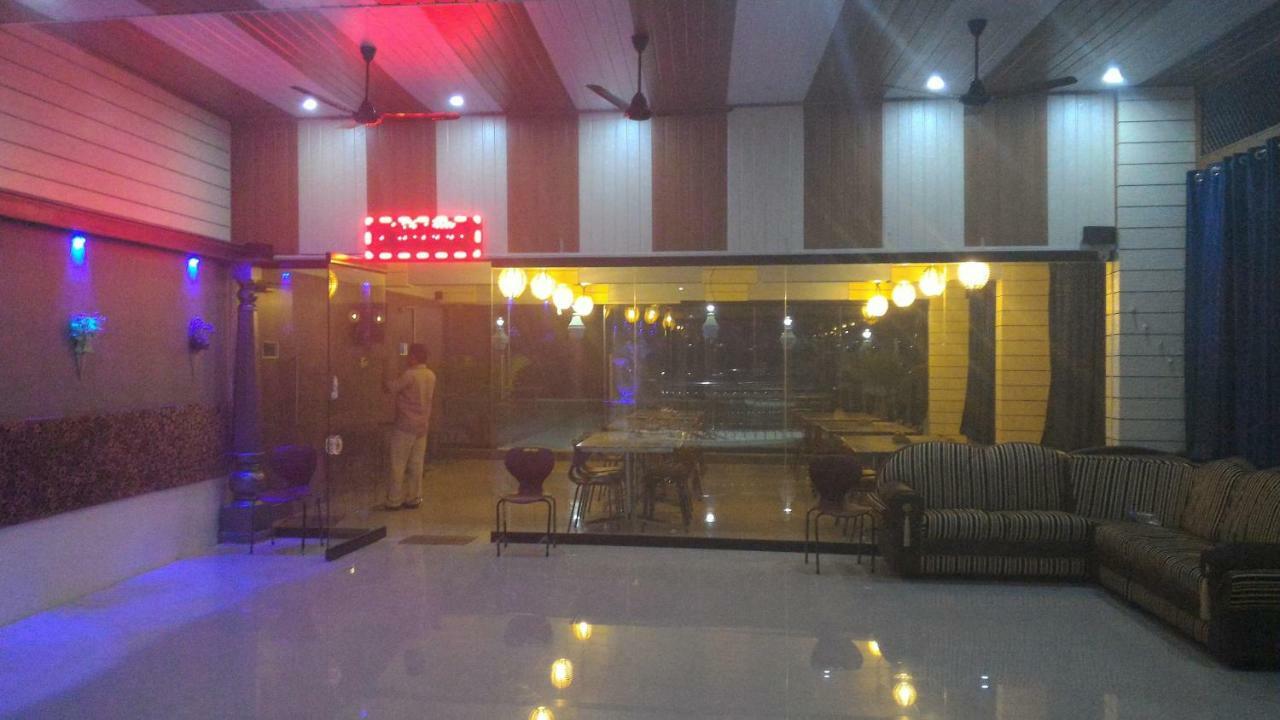 Hotel Chithra Kânyâkumârî Extérieur photo